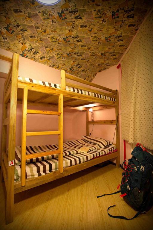 Djmt Universal Guest House Сиан Стая снимка
