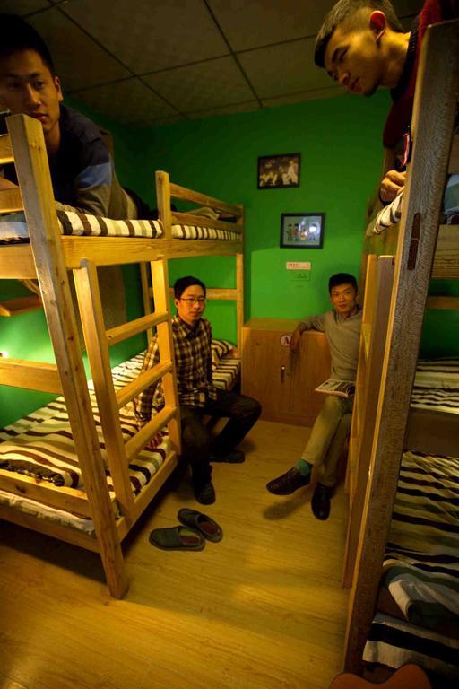 Djmt Universal Guest House Сиан Стая снимка