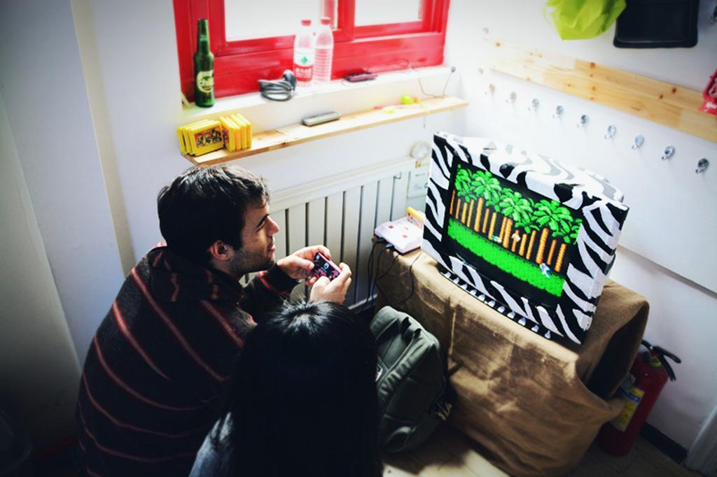 Djmt Universal Guest House Сиан Екстериор снимка