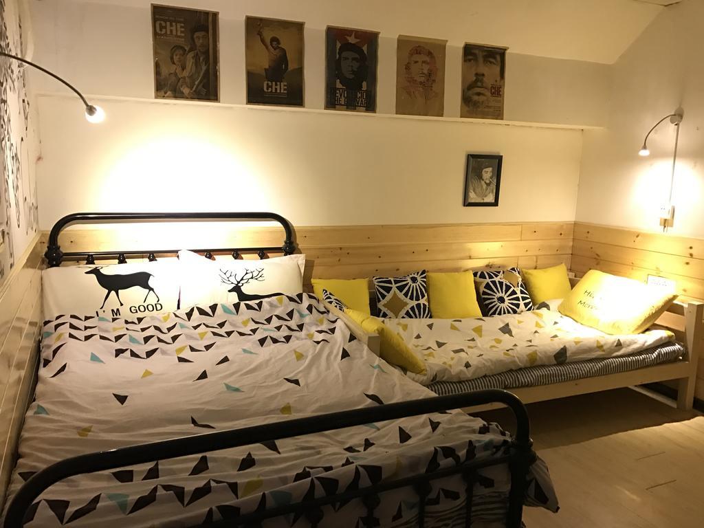 Djmt Universal Guest House Сиан Стая снимка