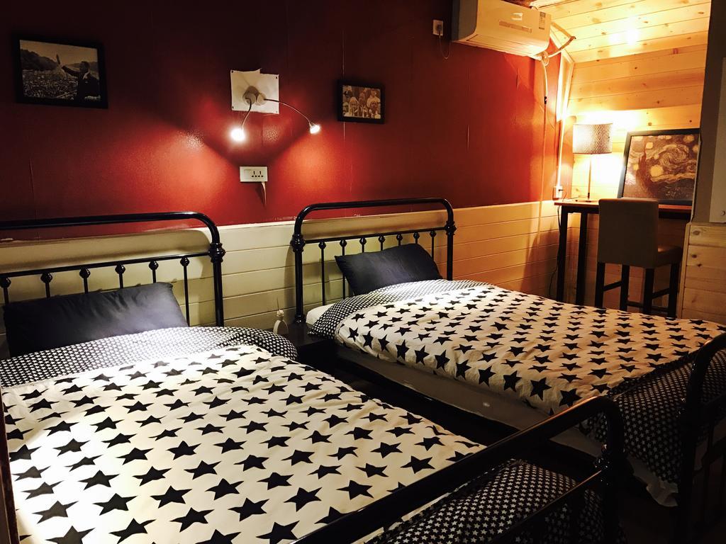 Djmt Universal Guest House Сиан Стая снимка