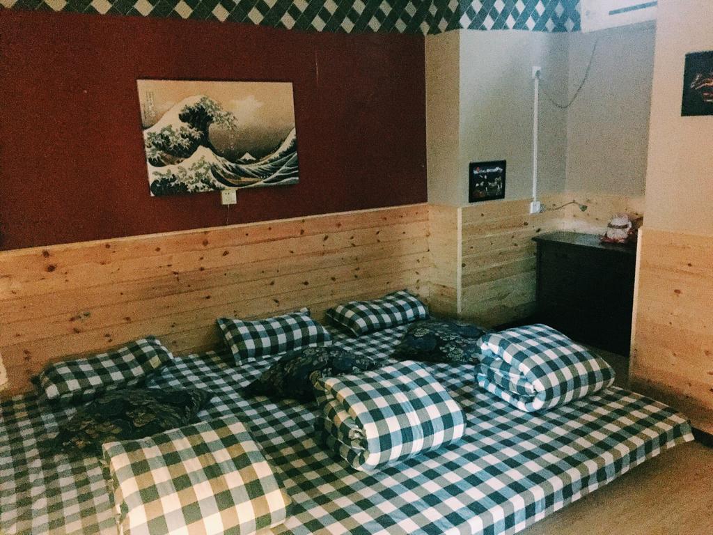 Djmt Universal Guest House Сиан Екстериор снимка