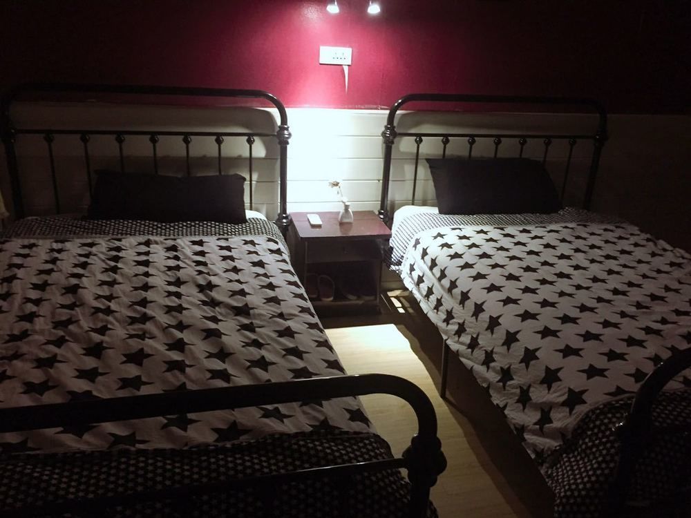 Djmt Universal Guest House Сиан Екстериор снимка